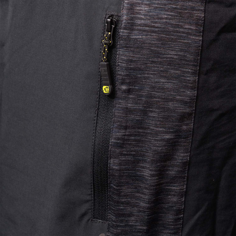 RIDGE MONKEY APEarel CoolTech Stealth Edition Shorts šortai (L dydis) RIDGE MONKEY APEarel CoolTech Stealth Edition Shorts šortai (L dydis)
